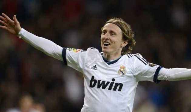 英媒：曼联追罗马后卫切利克，曼城、利物浦、阿森纳也在关注（英媒：曼联有意罗马后卫切利克，曼城、利物浦与阿森纳亦在关注）