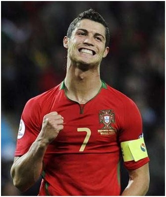 埃姆雷·詹：我们会在德甲和欧冠全力以赴，尽管德国杯止步令人失望（埃姆雷·詹：虽遗憾止步德国杯，德甲和欧冠我们将全力冲刺）