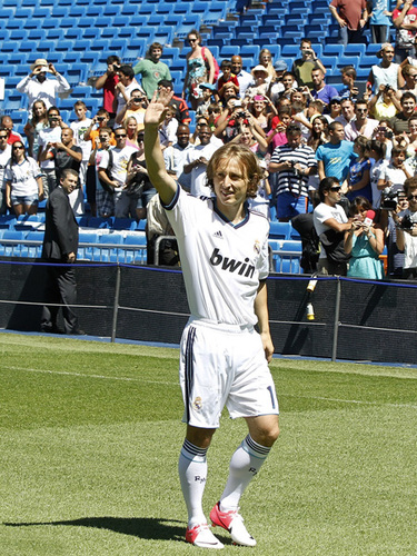 追逐总冠军的心始终没变！（逐梦总冠军的初心从未动摇！）