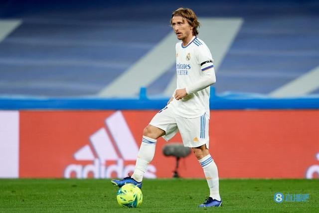 铜梁龙李镇全谈冲超：有这么多人支持我们，为什么不能冲超？（李镇全：有这么多人支持，铜梁龙为何不能冲超？）