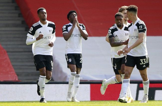 F1阿布扎比大奖赛｜周末酒店价格飙升1600%，停车位置紧张（F1阿布扎比站周末酒店价格飙涨1600%，停车位告急）